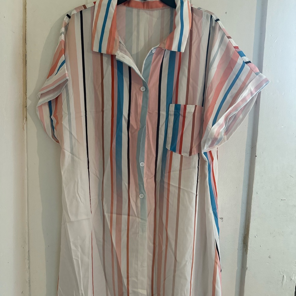 Women’s mini striped shirt dress.